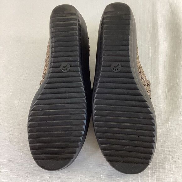 Bare Trap Women’s Slip-on Metallic Bronze Basket Weave Wedge Heel Size 8.5 - Picture 10 of 10